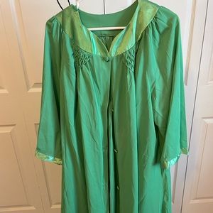 Vintage Green Nylon Robe and Nightdress Set Size 22/24